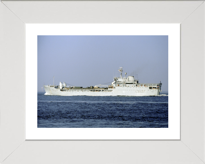RFA Sir Geraint L3027 Round Table Class Ship August 1991 Photo Print - Posters, Prints, & Visual Artwork - by Hampshire Prints (image 4 of 9)