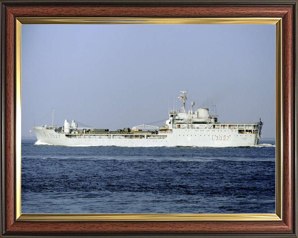 RFA Sir Geraint L3027 Round Table Class Ship August 1991 Photo Print - Posters, Prints, & Visual Artwork - by Hampshire Prints (image 9 of 9)