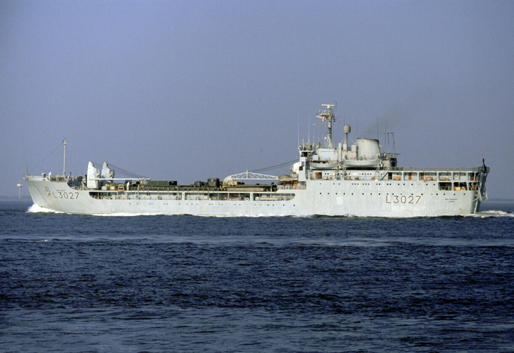RFA Sir Geraint (L3027) Photo Print - Port Beam View - Royal Fleet Auxiliary Round Table Class Ship Hampshire Prints 6 x 4 No Frame No