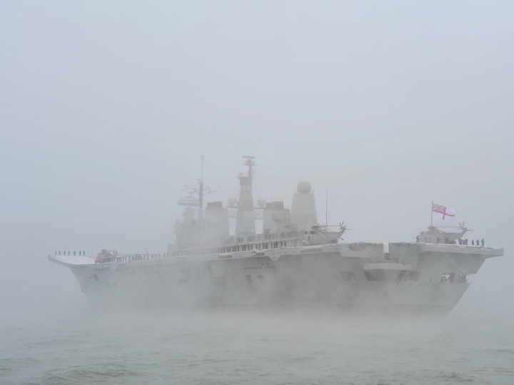 HMS Ark Royal (R07) Royal Navy Invincible Class Aircraft Carrier With Paying Off Pennant Photo Print Wall Art Decor Posters, Prints, & Visual Artwork Hampshire Prints 6 x 4 No Frame No