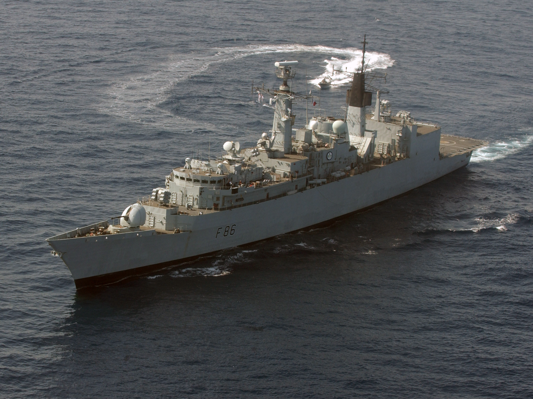 HMS Campbeltown F86 | Photo Print | Framed Print | Type 22 | Frigate | Royal Navy Hampshire Prints