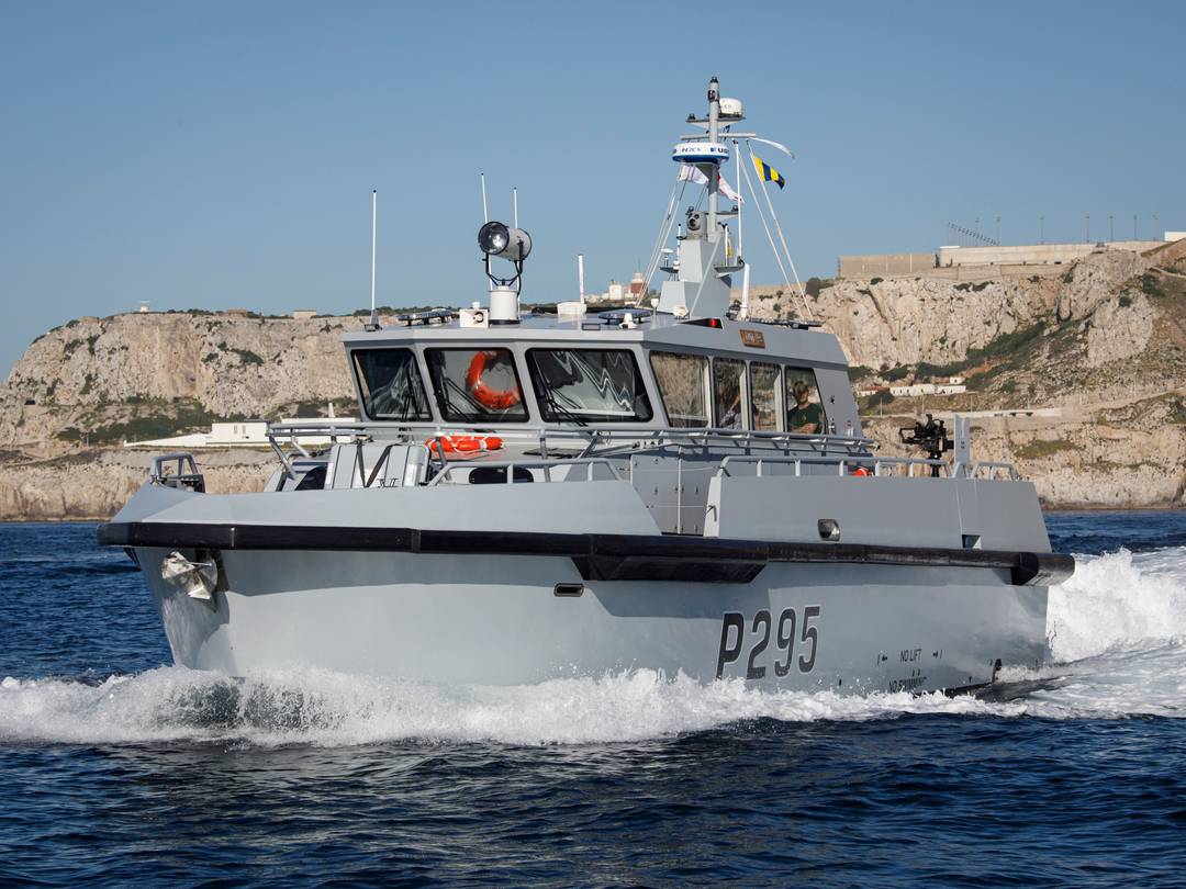 HMS Cutlass P295 | Photo Print | Framed Print | Cutlass Class | Patrol Vessel | Royal Navy Hampshire Prints