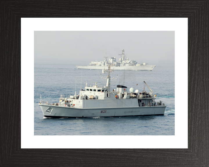 HMS Grimsby (M108) Royal Navy Sandown Class Minehunter High Port Side View Photo Print Wall Art Decor - Posters, Prints, & Visual Artwork - by Hampshire Prints (image 2 of 9)