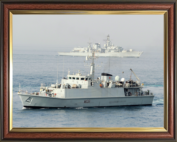 HMS Grimsby (M108) Royal Navy Sandown Class Minehunter High Port Side View Photo Print Wall Art Decor - Posters, Prints, & Visual Artwork - by Hampshire Prints (image 9 of 9)