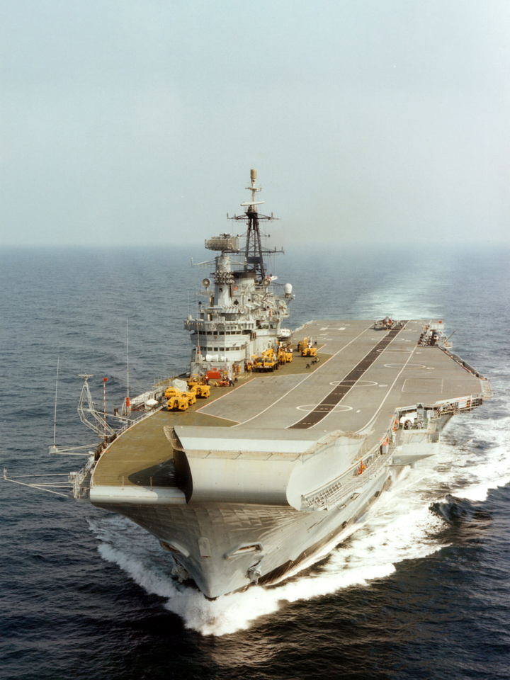 HMS Hermes R12 | Photo Print | Framed Print | Centaur Class | Aircraft Carrier | Royal Navy Hampshire Prints