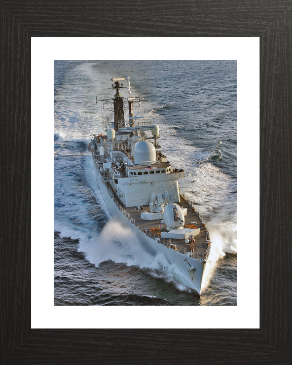HMS Liverpool D92 Type 42 Destroyer 2010 At Speed Starboard Bow View Photo Print - Posters, Prints, & Visual Artwork - by Hampshire Prints (image 2 of 9)