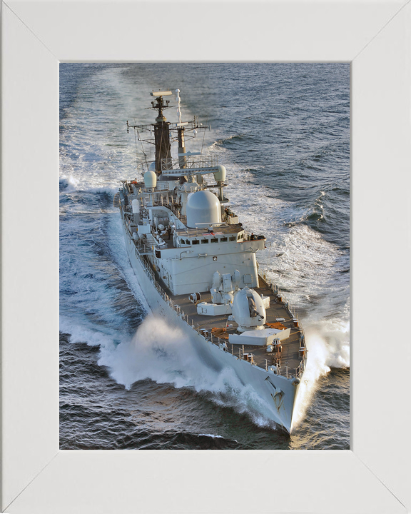 HMS Liverpool D92 Type 42 Destroyer 2010 At Speed Starboard Bow View Photo Print - Posters, Prints, & Visual Artwork - by Hampshire Prints (image 5 of 9)