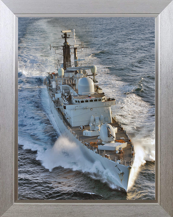 HMS Liverpool D92 Type 42 Destroyer 2010 At Speed Starboard Bow View Photo Print - Posters, Prints, & Visual Artwork - by Hampshire Prints (image 7 of 9)