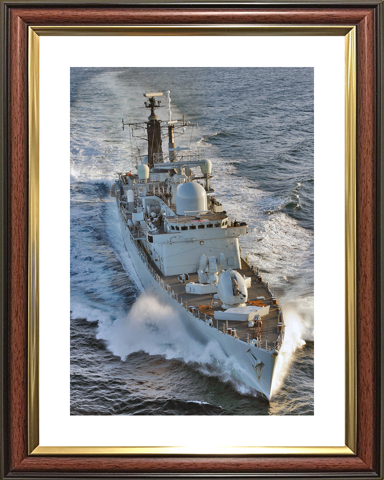 HMS Liverpool D92 Type 42 Destroyer 2010 At Speed Starboard Bow View Photo Print - Posters, Prints, & Visual Artwork - by Hampshire Prints (image 8 of 9)