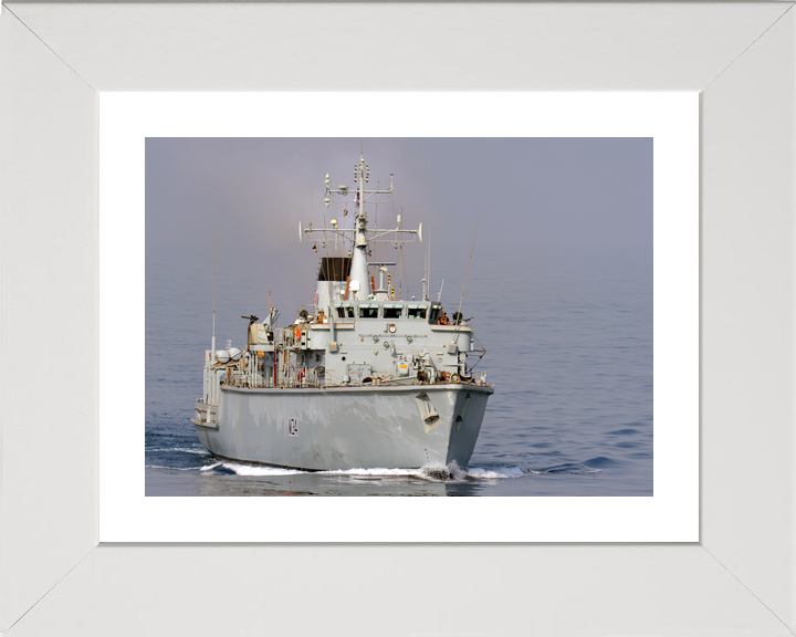 HMS Middleton M34 Hunt Class Mine Warfare Vessel July 2012 Photo Print - Posters, Prints, & Visual Artwork - by Hampshire Prints (image 4 of 9)