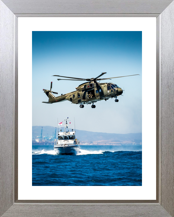 HMS Scimitar P284 Scimitar Class Fast Patrol Vessel March 2016 With Helicopter Photo Print - Posters, Prints, & Visual Artwork - by Hampshire Prints (image 6 of 9)