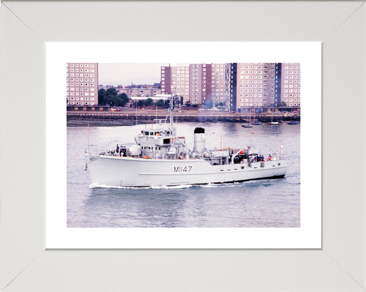 HMS Hubberston (M1147) Royal Navy Ton Class Minesweeper Leaving Portsmouth Photo Print Wall Art Decor - Posters, Prints, & Visual Artwork - by Hampshire Prints (image 4 of 9)