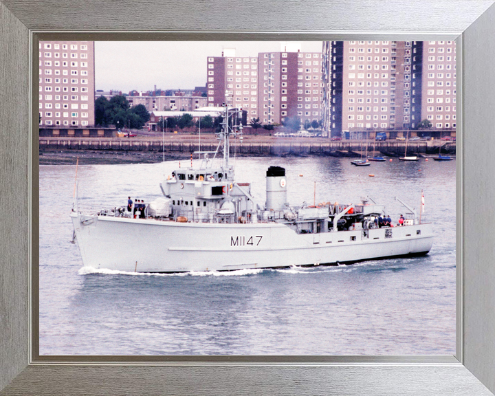 HMS Hubberston (M1147) Royal Navy Ton Class Minesweeper Leaving Portsmouth Photo Print Wall Art Decor - Posters, Prints, & Visual Artwork - by Hampshire Prints (image 7 of 9)
