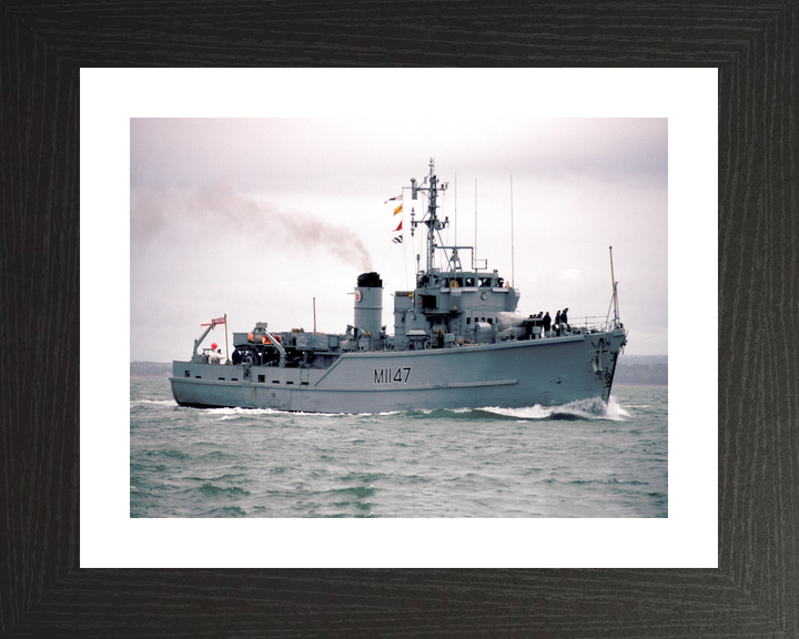 HMS Hubberston (M1147) Royal Navy Ton Class Minesweeper Underway Photo Print Wall Art Decor - Posters, Prints, & Visual Artwork - by Hampshire Prints (image 2 of 9)