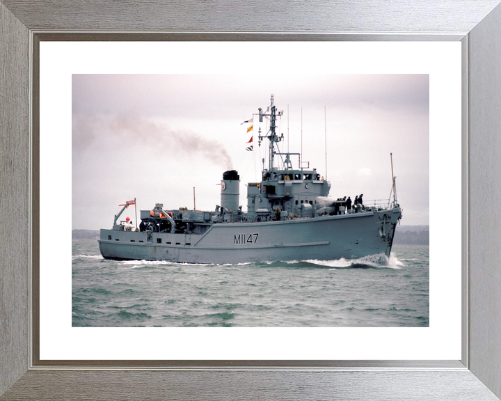 HMS Hubberston (M1147) Royal Navy Ton Class Minesweeper Underway Photo Print Wall Art Decor - Posters, Prints, & Visual Artwork - by Hampshire Prints (image 6 of 9)