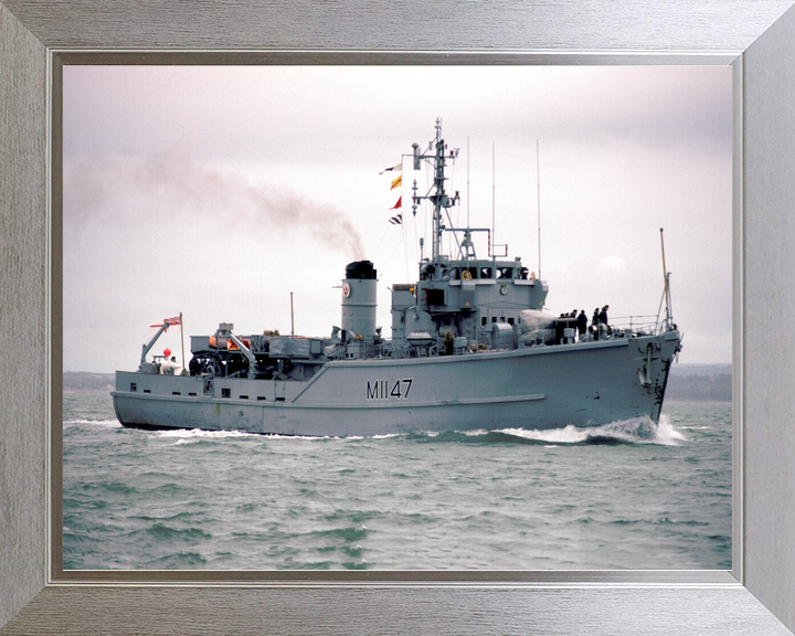 HMS Hubberston (M1147) Royal Navy Ton Class Minesweeper Underway Photo Print Wall Art Decor - Posters, Prints, & Visual Artwork - by Hampshire Prints (image 7 of 9)