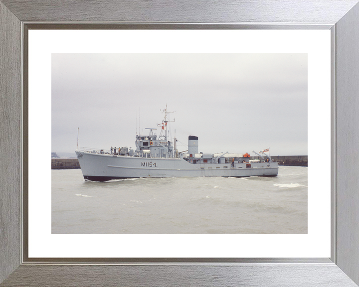 HMS Kellington M1154 Ton Class Minesweeper Port Side View Photo Print - Posters, Prints, & Visual Artwork - by Hampshire Prints (image 6 of 9)