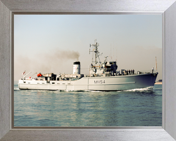 HMS Kellington M1154 Ton Class Minesweeper September 1991 Photo Print - Posters, Prints, & Visual Artwork - by Hampshire Prints (image 7 of 9)