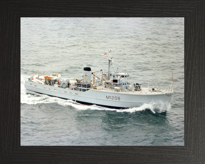 HMS Lewiston M1208 Ton Class Minesweeper Photo Print - Posters, Prints, & Visual Artwork - by Hampshire Prints (image 3 of 9)