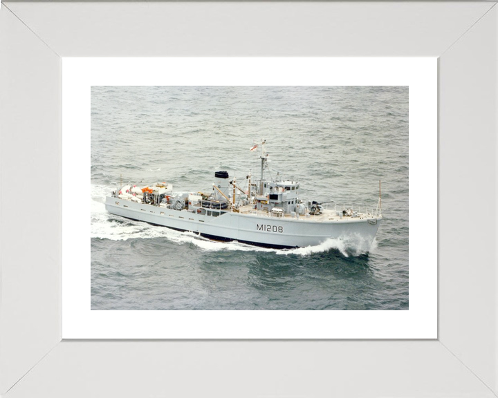HMS Lewiston M1208 Ton Class Minesweeper Photo Print - Posters, Prints, & Visual Artwork - by Hampshire Prints (image 4 of 9)