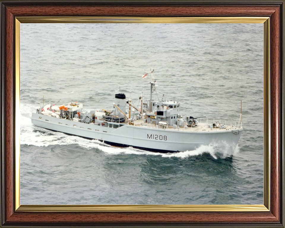 HMS Lewiston M1208 Ton Class Minesweeper Photo Print - Posters, Prints, & Visual Artwork - by Hampshire Prints (image 9 of 9)