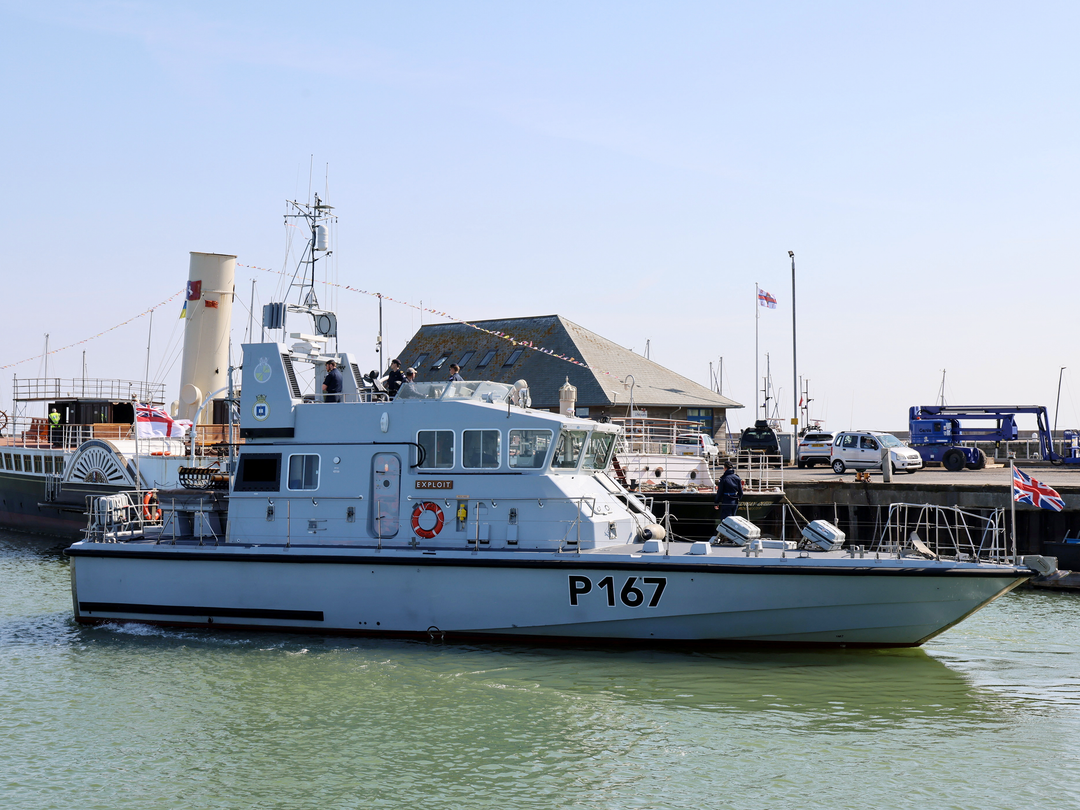 HMS Exploit (P167) Royal Navy Archer Class P2000 Patrol Vessel Entering Harbour Photo Print Wall Art Decor - Posters, Prints, & Visual Artwork - by Hampshire Prints (image 1 of 9)