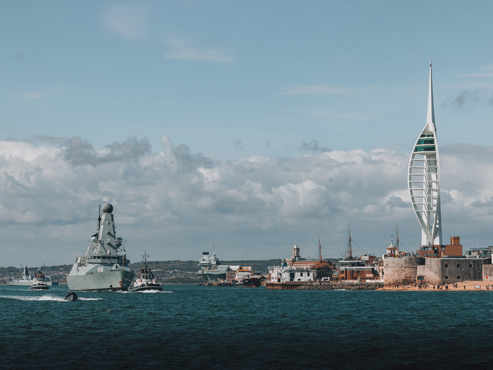 HMS Dauntless (D33) Photo Print - Leaving Portsmouth 2025 - Royal Navy Type 45 Destroyer Hampshire Prints 6 x 4 No Frame No