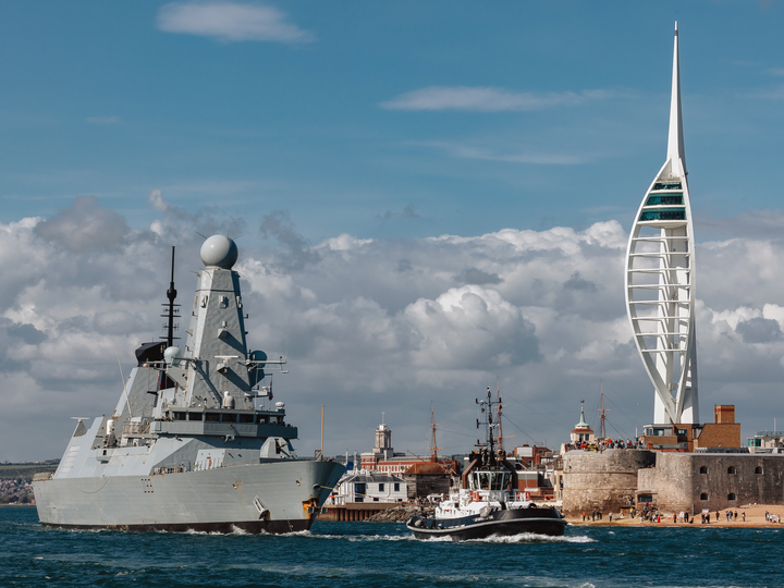 HMS Dauntless (D33) Photo Print - Leaves Portsmouth 2025 - Royal Navy Type 45 Destroyer Hampshire Prints 6 x 4 No Frame No