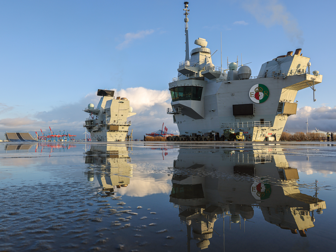 HMS Queen Elizabeth (R08) Photo Print - Flight Deck Reflections - Royal Navy Queen Elizabeth Class Aircraft Carrier Hampshire Prints 6 x 4 No Frame No