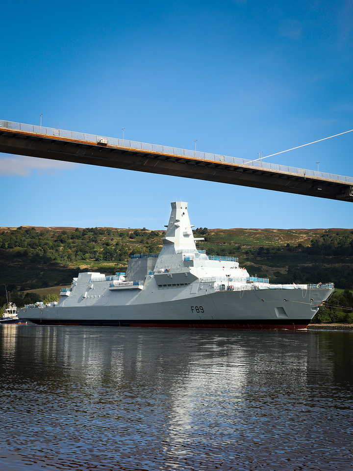 HMS Cardiff (F89) Photo Print - Under Tow - Royal Navy Type 26 Frigate Hampshire Prints 6 x 4 No Frame No