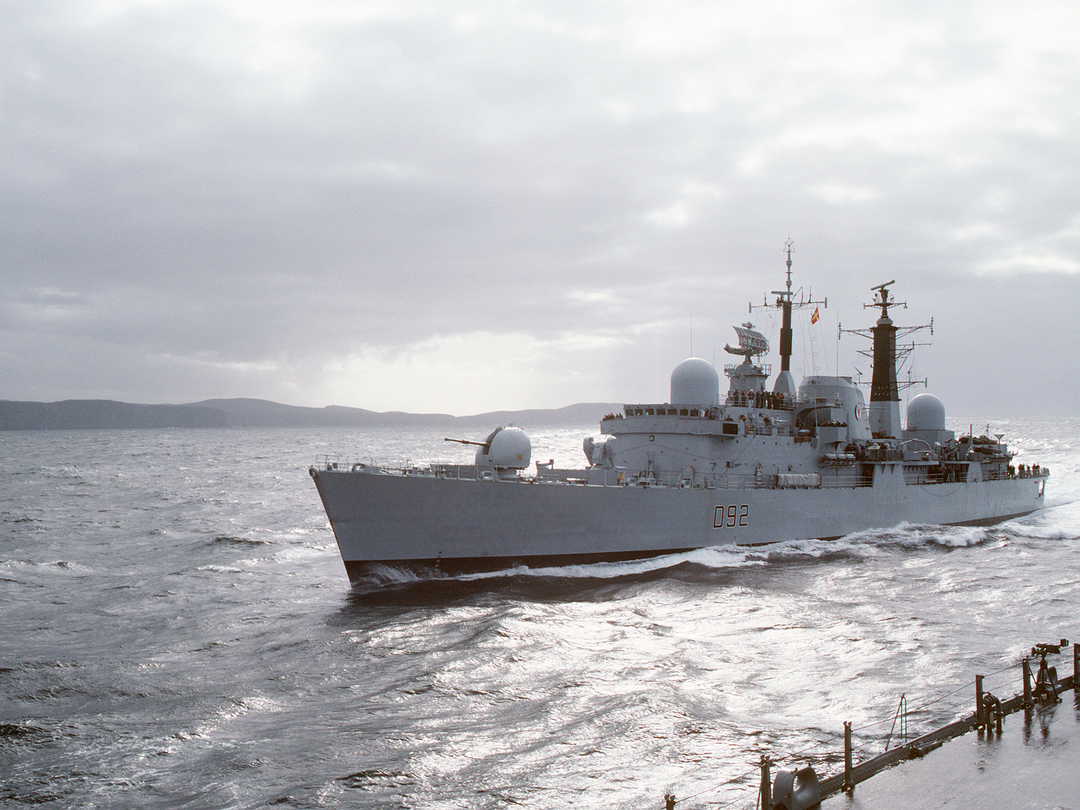HMS Liverpool (D92) Photo Print - At Sea 1986 - Royal Navy Type 42 Destroyer Hampshire Prints 6 x 4 No Frame No