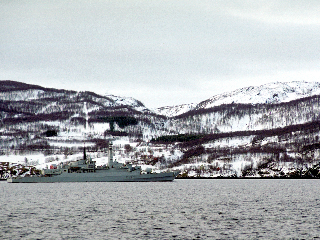 HMS Ambuscade (F172) Photo Print - Norwegian Sea 1992 - Royal Navy Type 21 Frigate Hampshire Prints 6 x 4 No Frame No