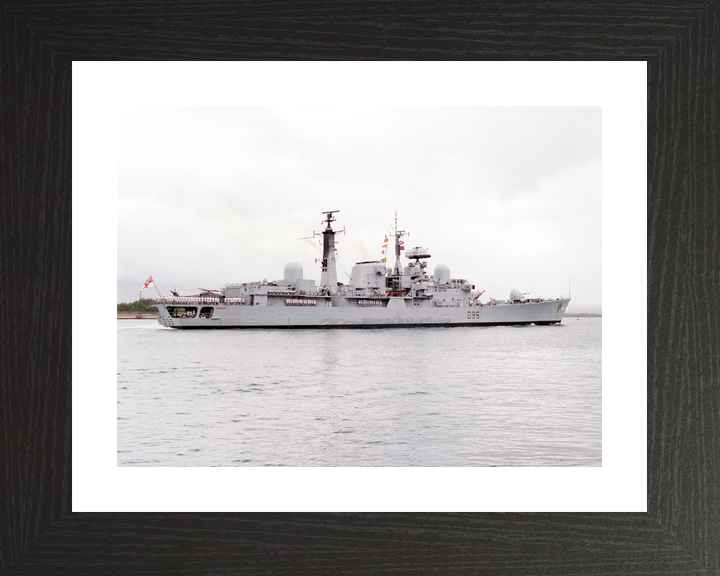 HMS Manchester D95 Type 42 Destroyer June 1986 Photo Print - Posters, Prints, & Visual Artwork - by Hampshire Prints (image 2 of 9)