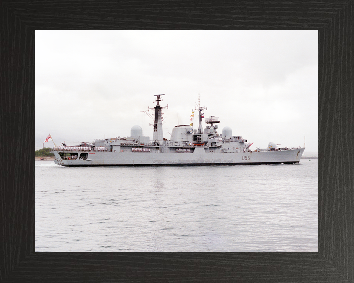 HMS Manchester D95 Type 42 Destroyer June 1986 Photo Print - Posters, Prints, & Visual Artwork - by Hampshire Prints (image 3 of 9)