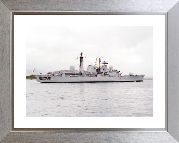 HMS Manchester D95 Type 42 Destroyer June 1986 Photo Print - Posters, Prints, & Visual Artwork - by Hampshire Prints (image 6 of 9)