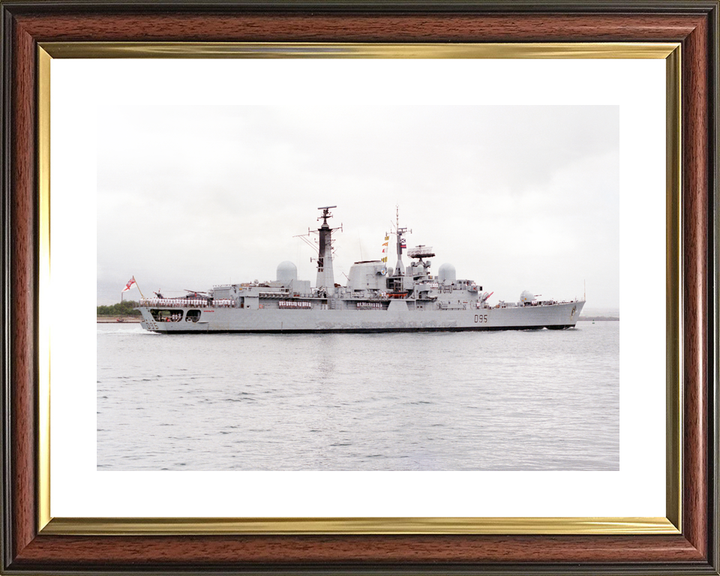 HMS Manchester D95 Type 42 Destroyer June 1986 Photo Print - Posters, Prints, & Visual Artwork - by Hampshire Prints (image 8 of 9)