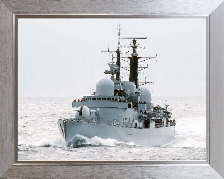 HMS Liverpool D92 Type 42 Destroyer 1986 Underway Photo Print - Posters, Prints, & Visual Artwork - by Hampshire Prints (image 7 of 9)