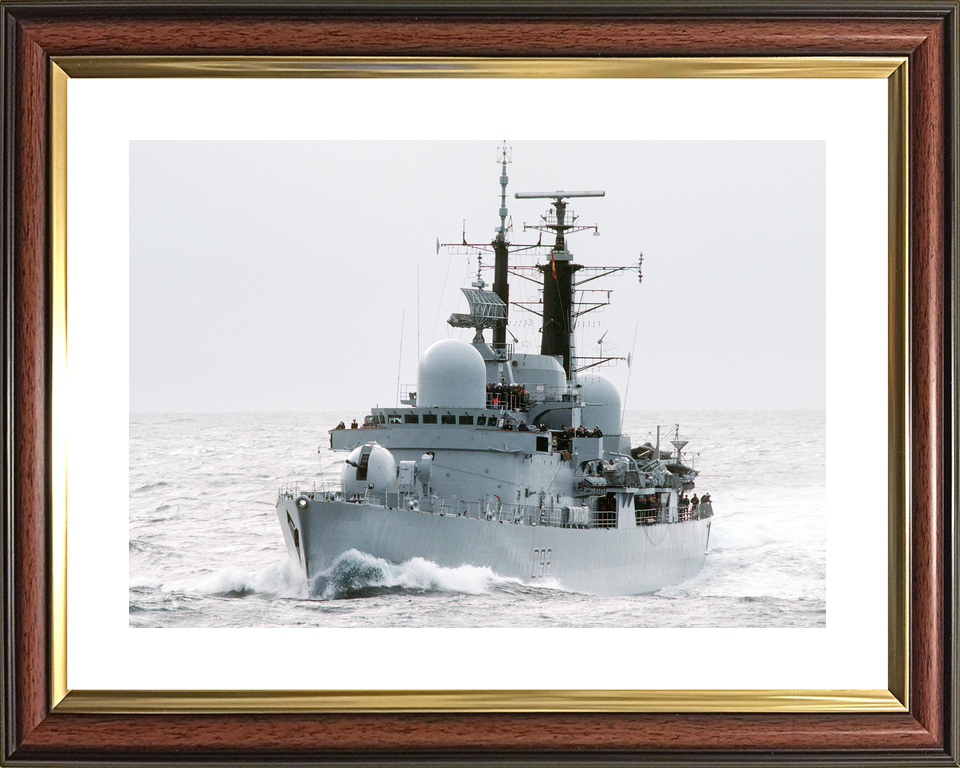 HMS Liverpool D92 Type 42 Destroyer 1986 Underway Photo Print - Posters, Prints, & Visual Artwork - by Hampshire Prints (image 8 of 9)