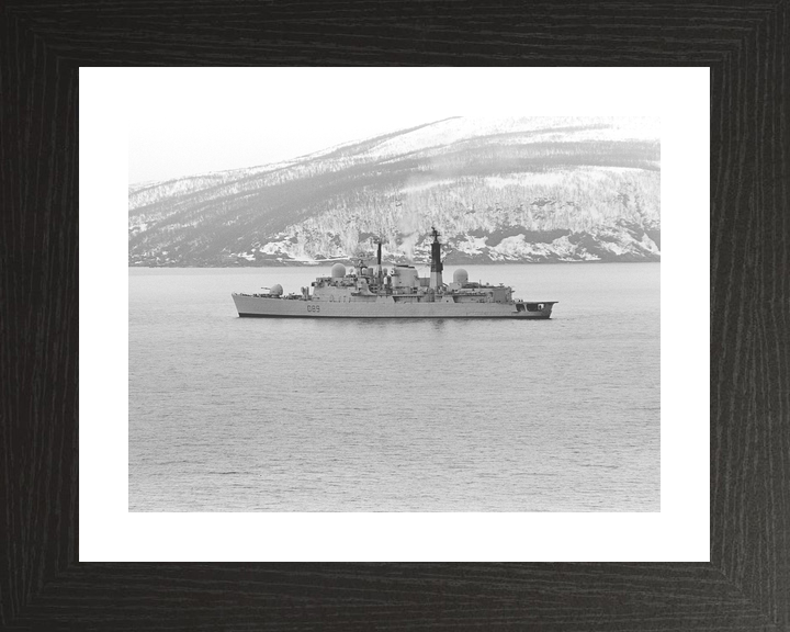 HMS Exeter D89 Type 42 Destroyer 19 March 1992