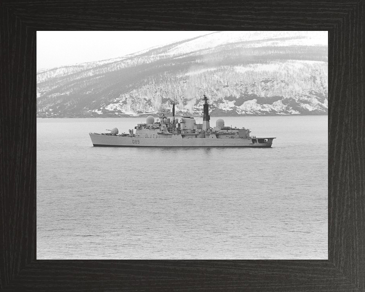 HMS Exeter D89 Type 42 Destroyer 19 March 1992