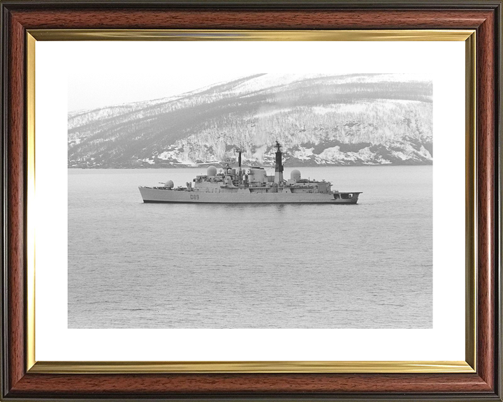 HMS Exeter D89 Type 42 Destroyer 19 March 1992
