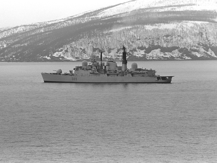 HMS Exeter (D89) Photo Print - Trondheim Fjord - Royal Navy Type 42 Destroyer Hampshire Prints 6 x 4 No Frame No