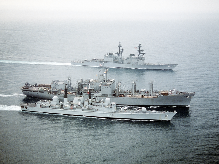 HMS Gloucester (D96) Royal Navy Type 42 Destroyer Refuelling 1991 Photo Print Wall Art Decor - Posters, Prints, & Visual Artwork - by Hampshire Prints (image 1 of 9)