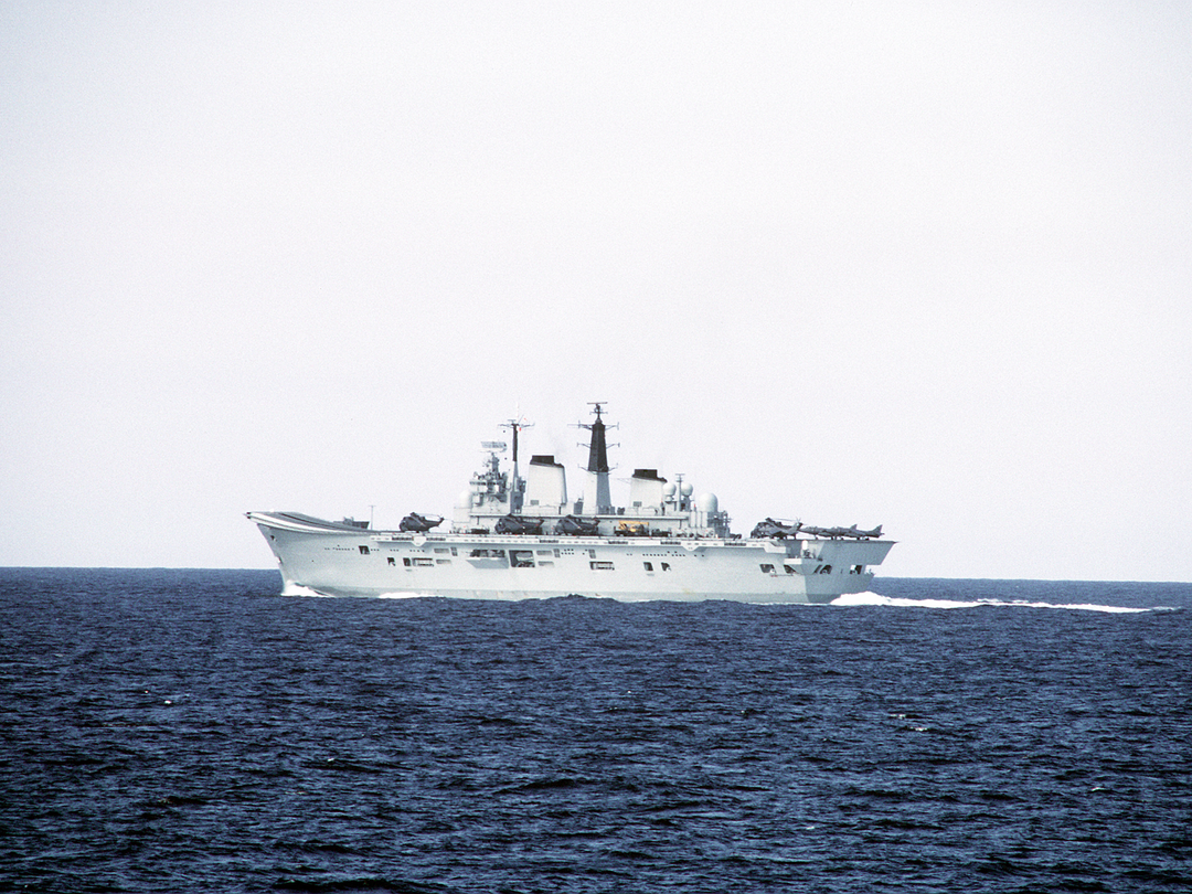 HMS Ark Royal (R07) Royal Navy Invincible Class Aircraft Carrier At Sea 1986 Photo Print Wall Art Decor Posters, Prints, & Visual Artwork Hampshire Prints 6 x 4 No Frame No