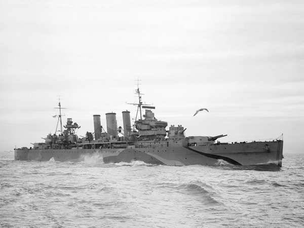 HMS Kent 54 County Class Heavy Cruiser 1939 to 1945