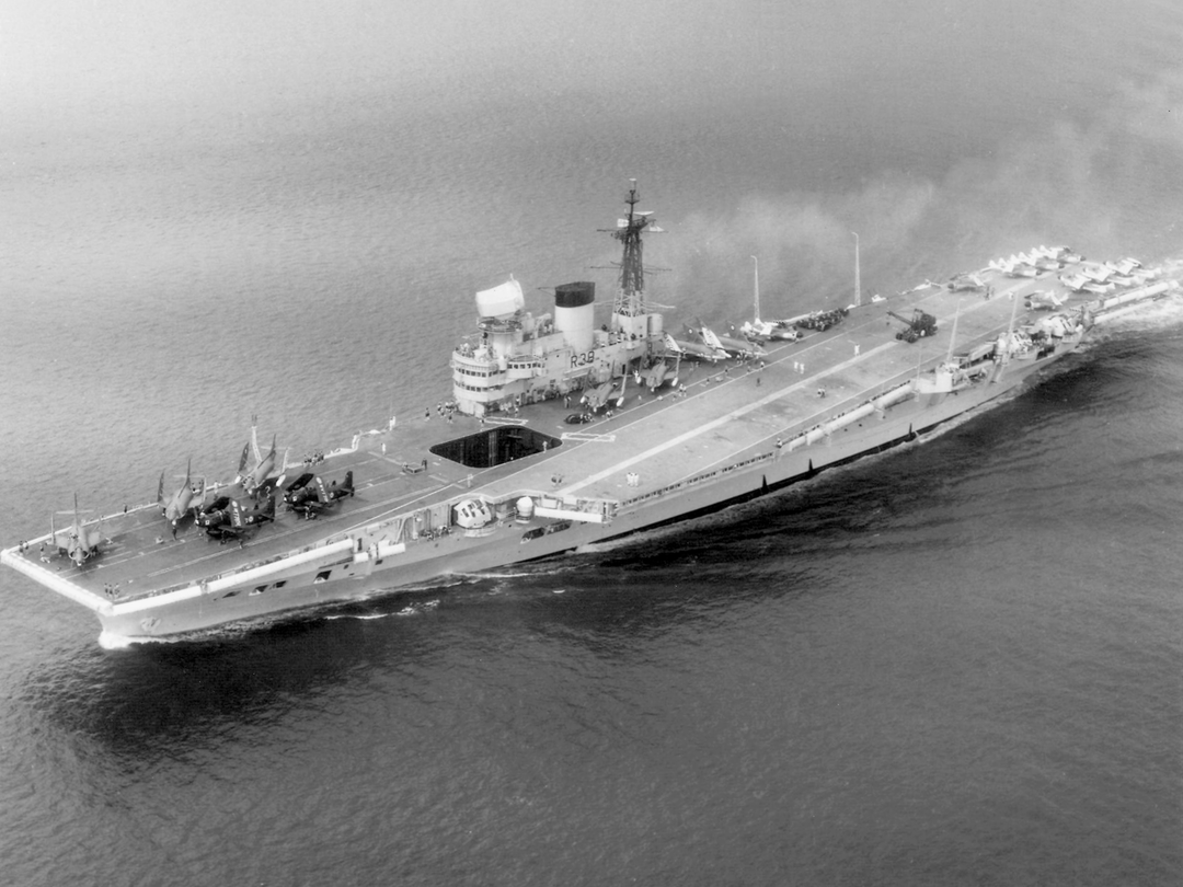 HMS Victorious (R38) Photo Print - At Sea 1959 - Royal Navy Illustrious Class Aircraft Carrier Hampshire Prints 6 x 4 No Frame No