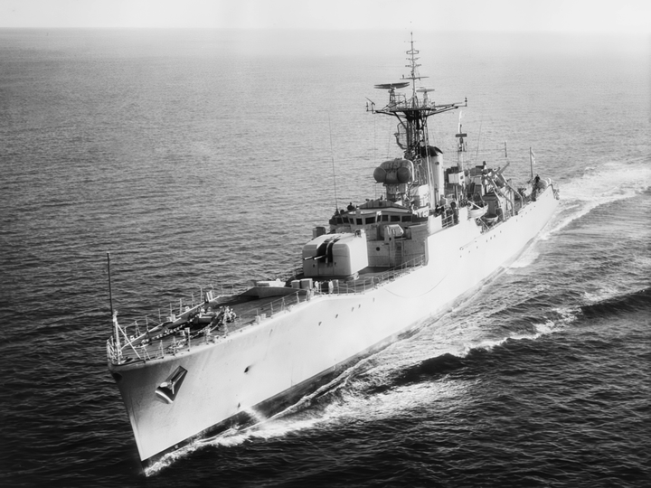 HMS Tenby (F65) Photo Print - At Sea 1963 - Royal Navy Whitby Class Frigate Hampshire Prints 6 x 4 No Frame No