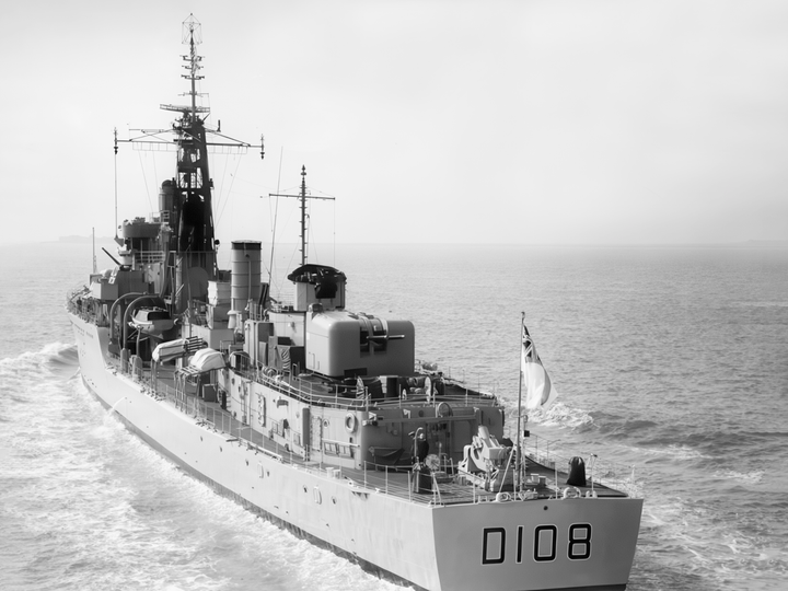 HMS Dainty (D108) Royal Navy Daring Class Destroyer Stern View 1964 Photo Print Wall Art Decor Posters, Prints, & Visual Artwork Hampshire Prints 6 x 4 No Frame No