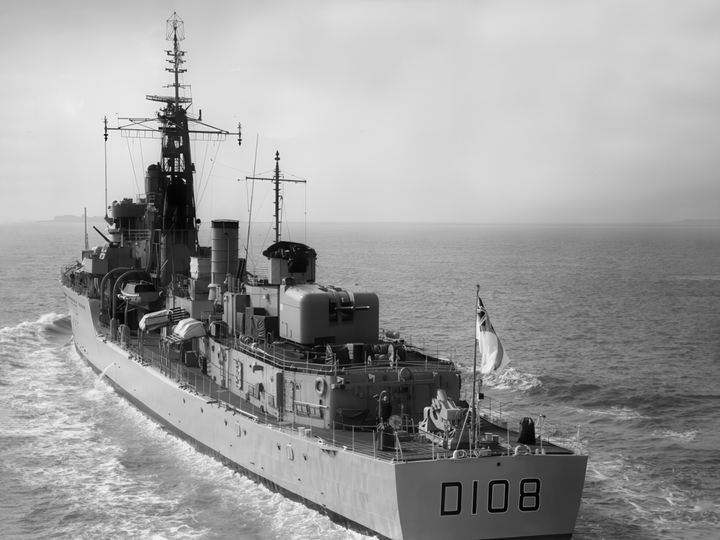 HMS Dainty (D108) Photo Print - Stern View 1964 - Royal Navy Daring Class Destroyer Hampshire Prints 6 x 4 No Frame No