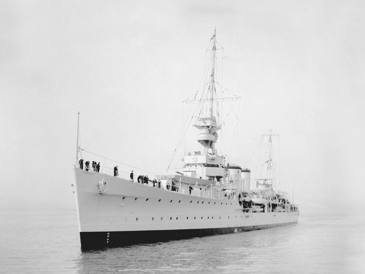HMS Despatch (D30) Royal Navy Danae Class Cruiser Port Bow View Photo Print Wall Art Decor Posters, Prints, & Visual Artwork Hampshire Prints 6 x 4 No Frame No